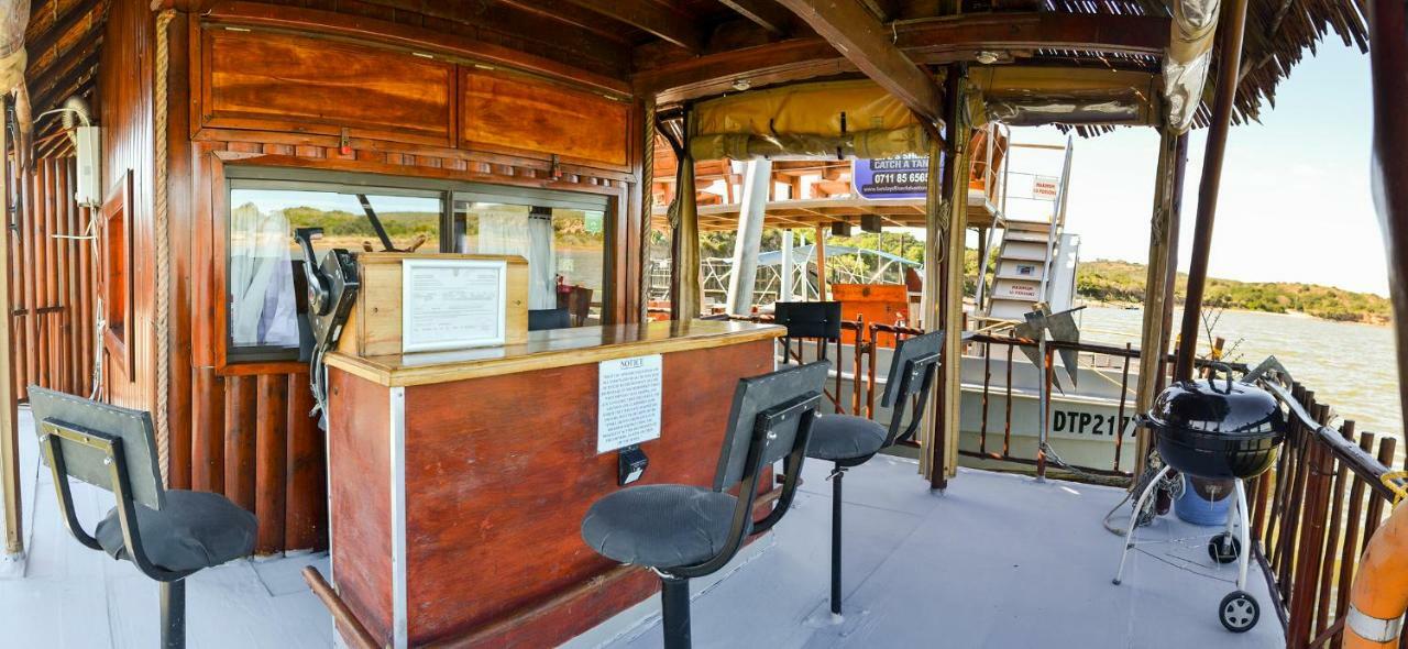 Maggie May House Boat - Colchester - 5Km From Elephant Park المظهر الخارجي الصورة