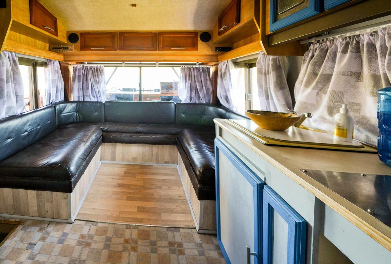 Maggie May House Boat - Colchester - 5Km From Elephant Park المظهر الخارجي الصورة