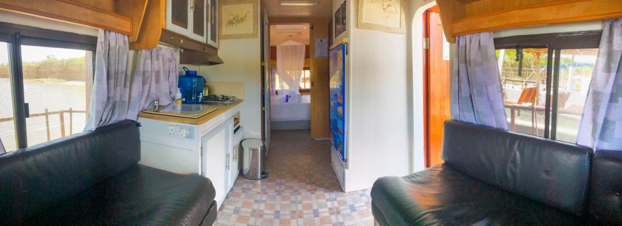 Maggie May House Boat - Colchester - 5Km From Elephant Park المظهر الخارجي الصورة